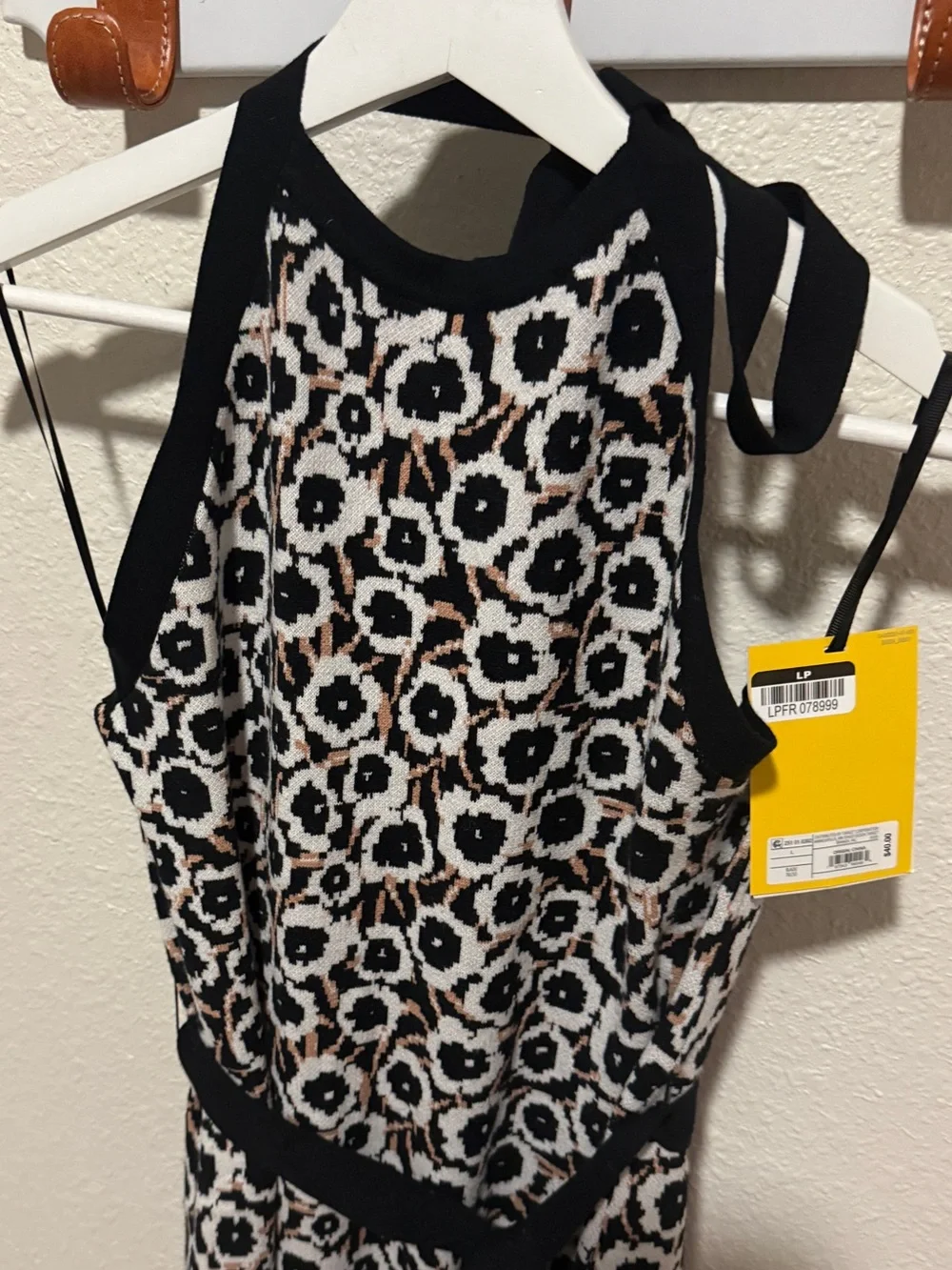 Diane Von Furstenberg Black and Tan Luxury Soft Knit Dress, Large